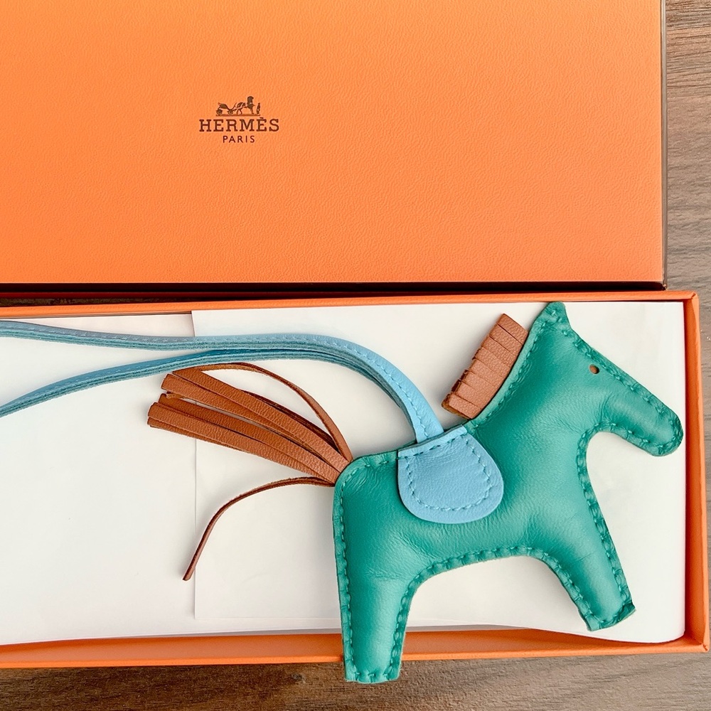 BNIB Hermès Rodeo PM in Blue Paon